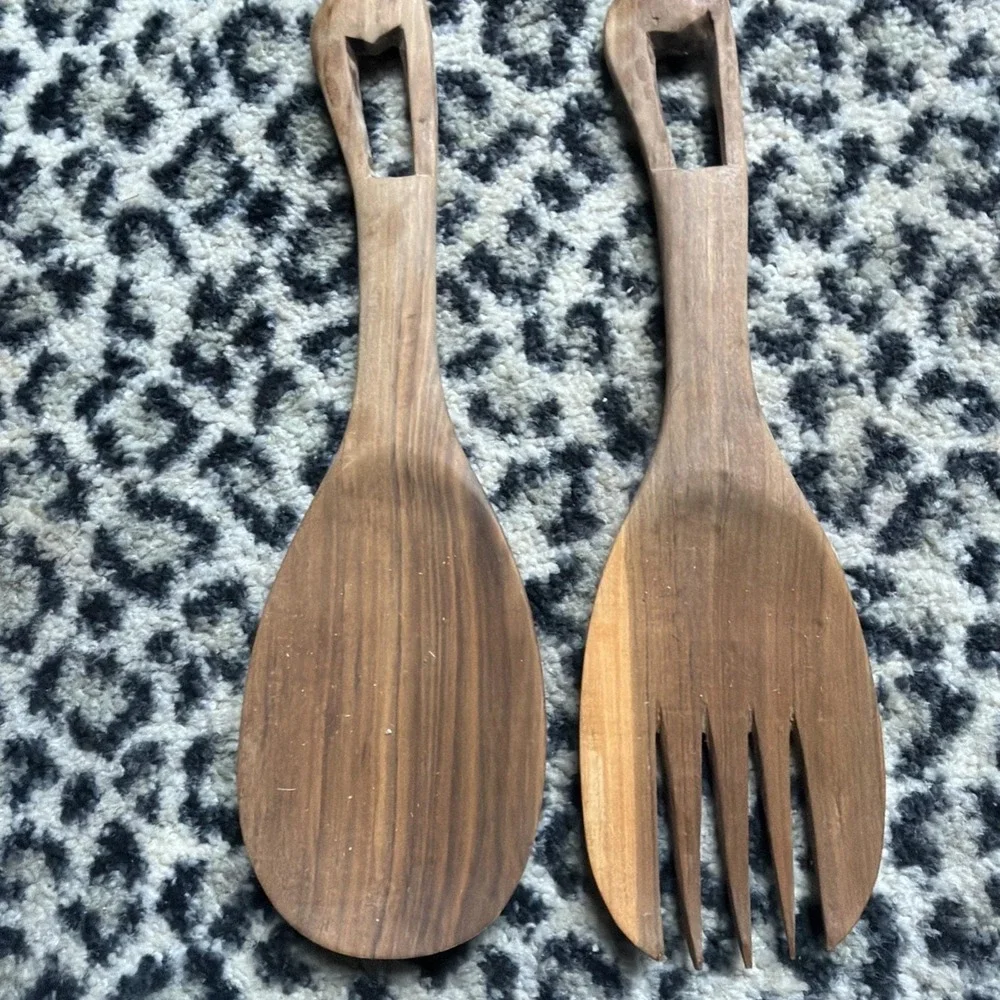 Vintage Pair Hand Carved Wood Fork & Spoon Salad Set Giraffe Handles 12